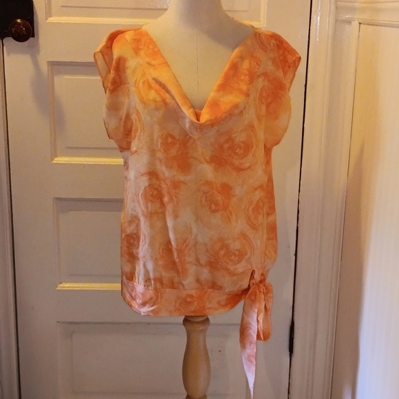 New York & Co medium peach color blouse - Picture 1 of 4